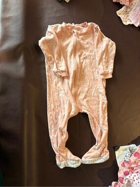 🩷 6 for $20 🩷 Pink Zip-Up Footed One-Piece for Baby with Rainbow Accent